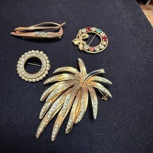 Gorgeous vintage rhinestone 4 brooch lot